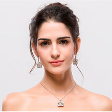 LUOTEEMI Crystal Bride Pendant